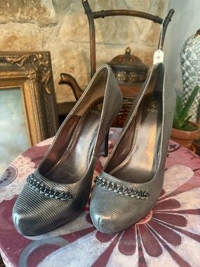 ISOLA Metallic Pewter Chain Heels